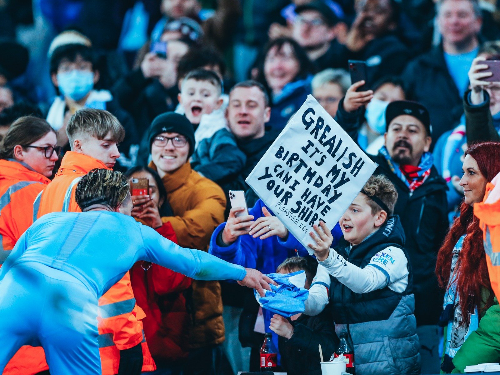 年輕且靈活 年輕且靈活